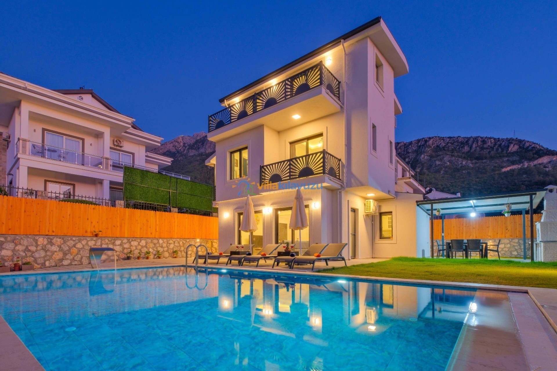 Kaş Uygun Fiyatlı Villalar | Villa Kılavuzu: Ekonomik ve Kaliteli Tatilin Adresi