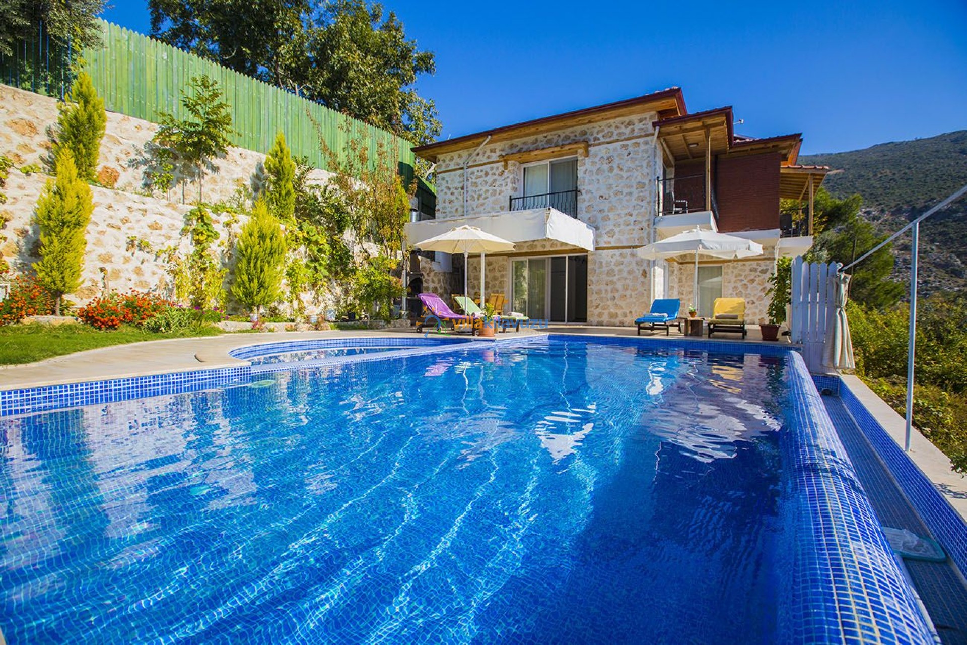 Villa Niraya