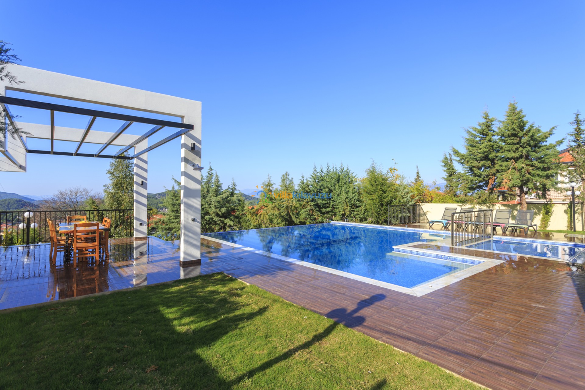 kiralik-tatil-villasi-villa-kilavuzu-villa-canada-34_533.jpg