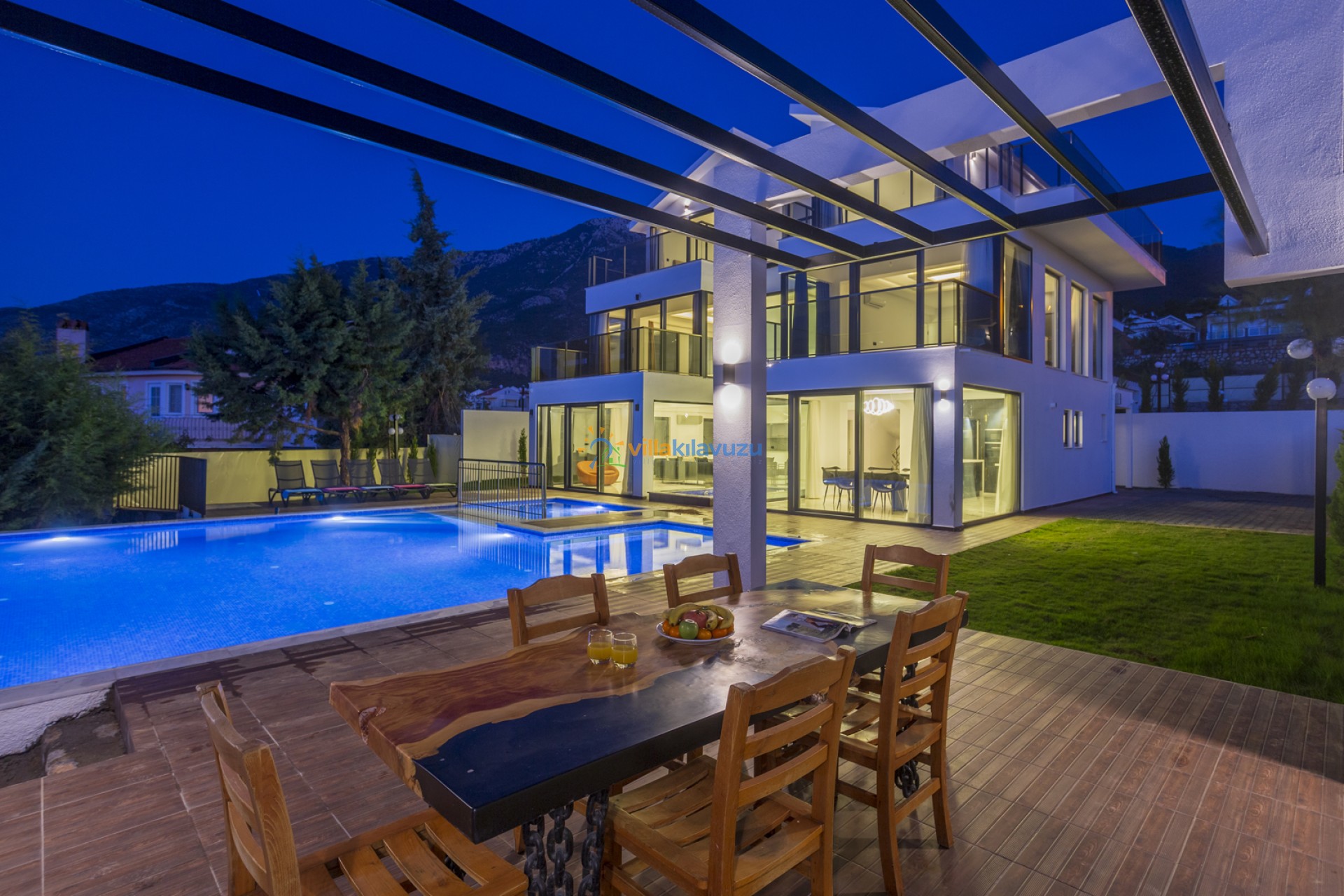 kiralik-tatil-villasi-villa-kilavuzu-villa-canada-36_414.jpg