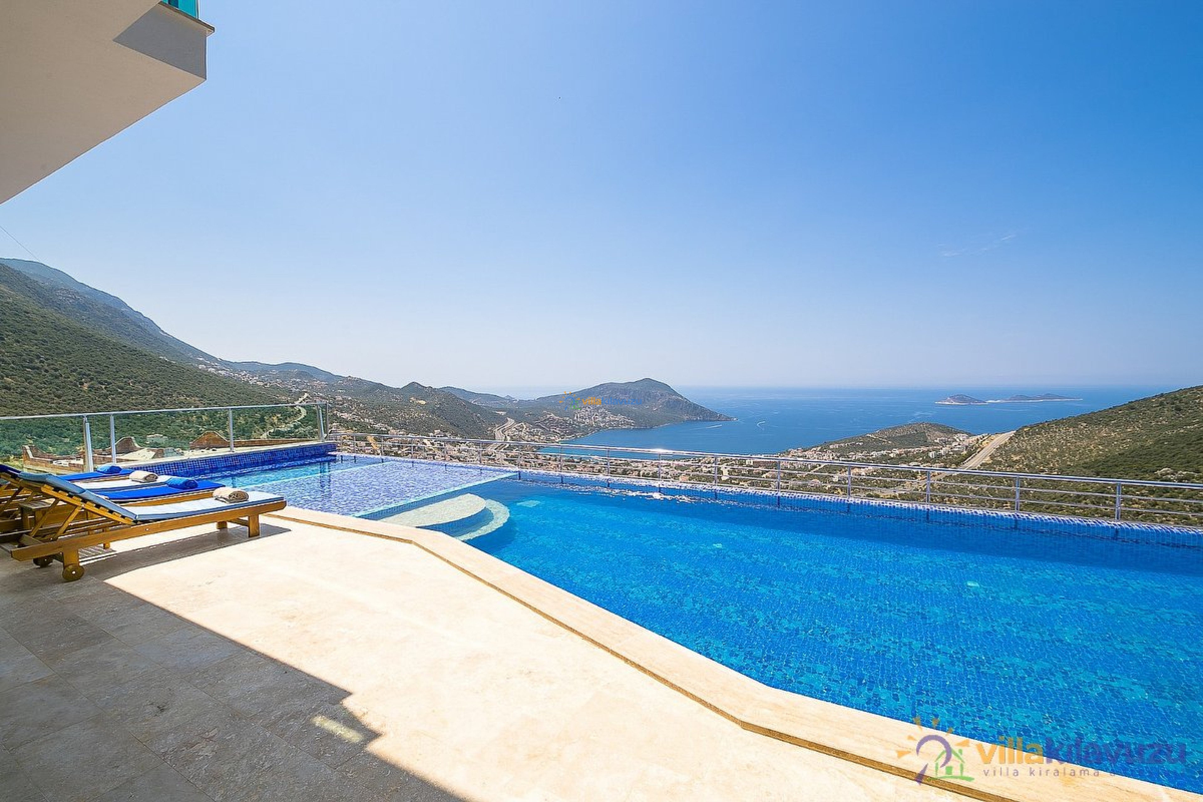kalkan-deniz-manzarali-korunakli-kiralik-villa-sato-(8)_931.jpg