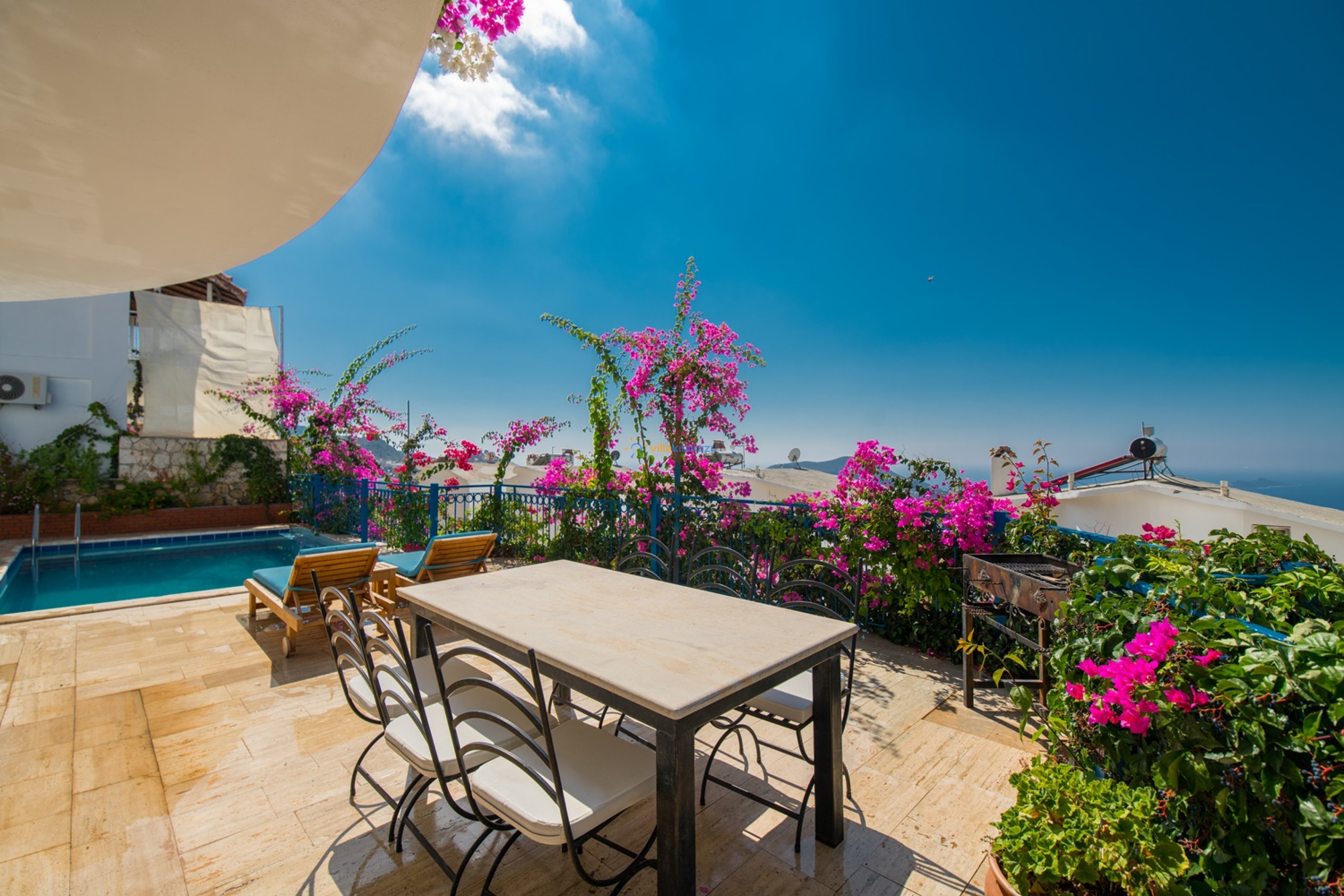 villakilavuzu-kiralik-villa-paradise-manzara-DSC_9386-15_716.jpg