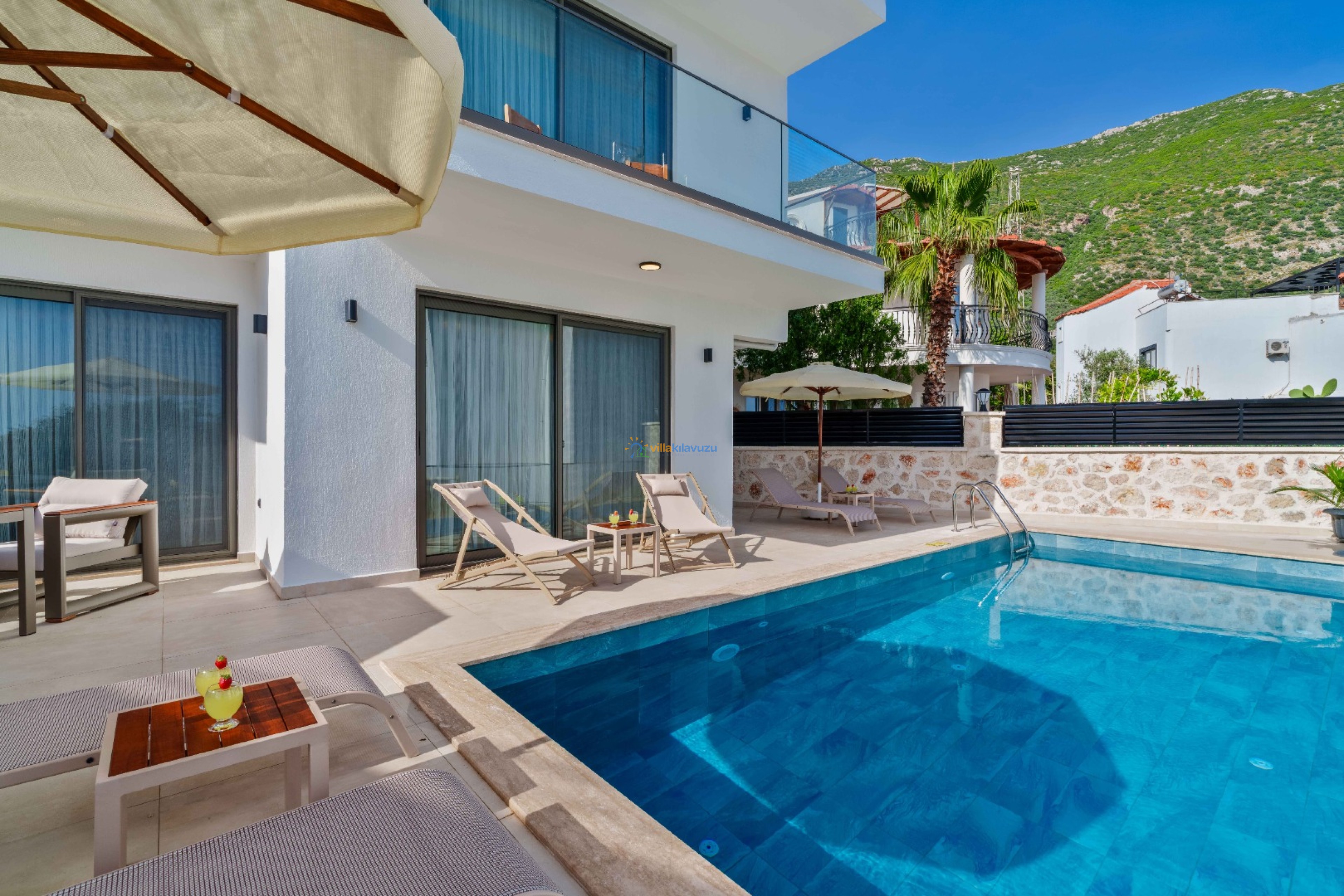 villakilavuzu-villa-laren-9_99.jpg