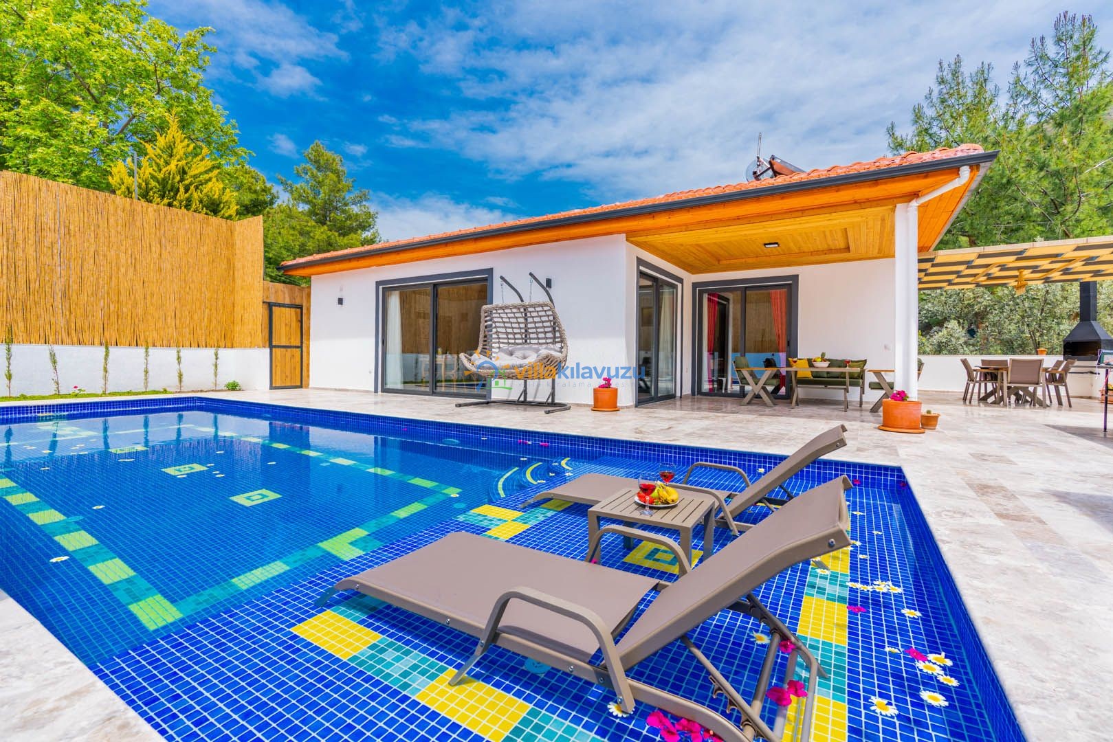 Villa Narya ;Jakuzili Villa